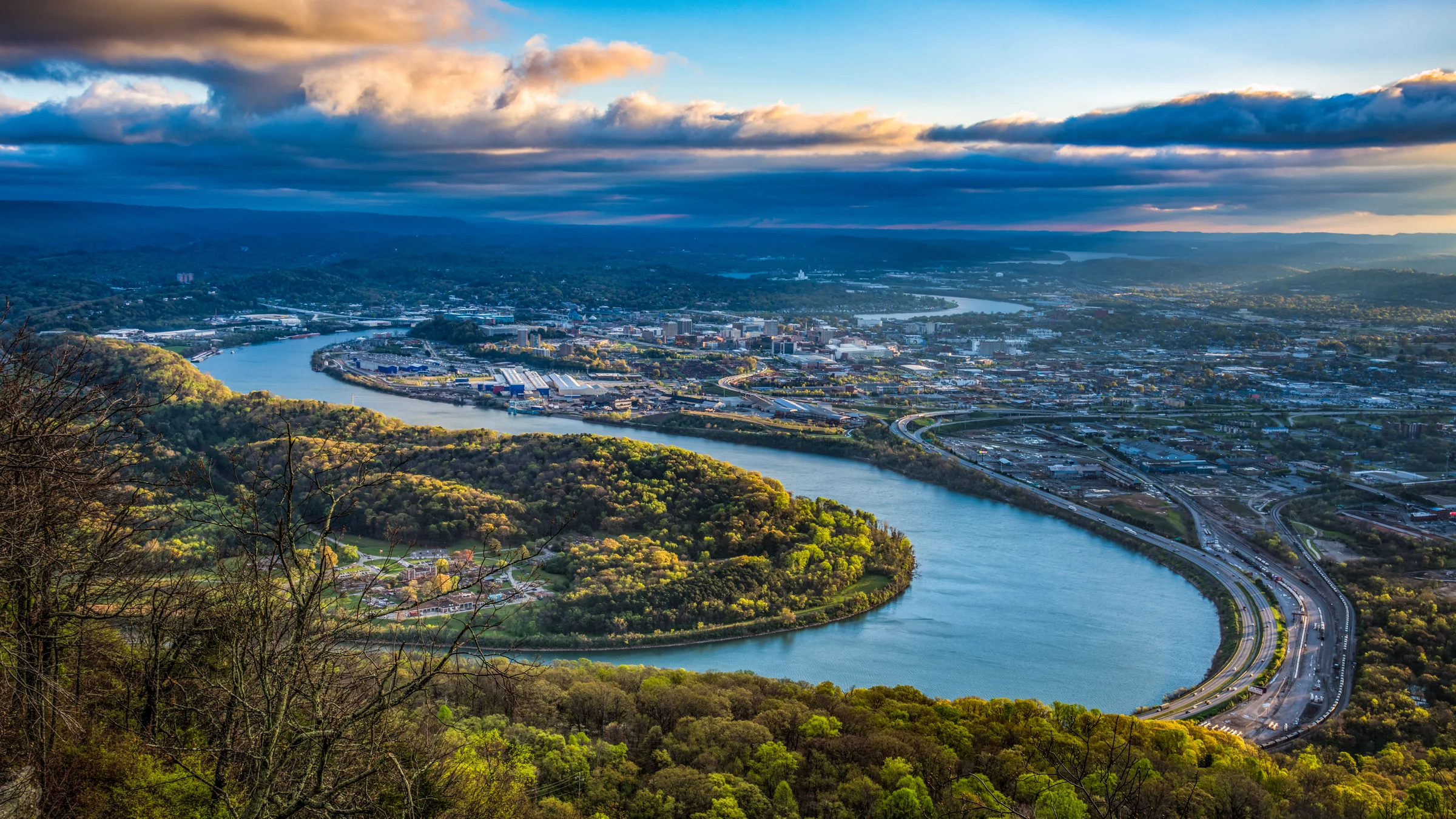 The Tennessee River winding through the hills near Chattanooga